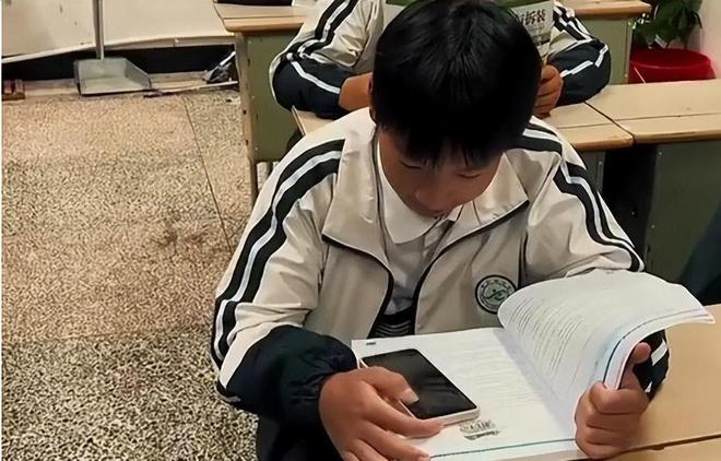 体在月亮湖底找到更多细节曝光警方回应K8凯发登录入口男孩失联7天后续尸(图5)